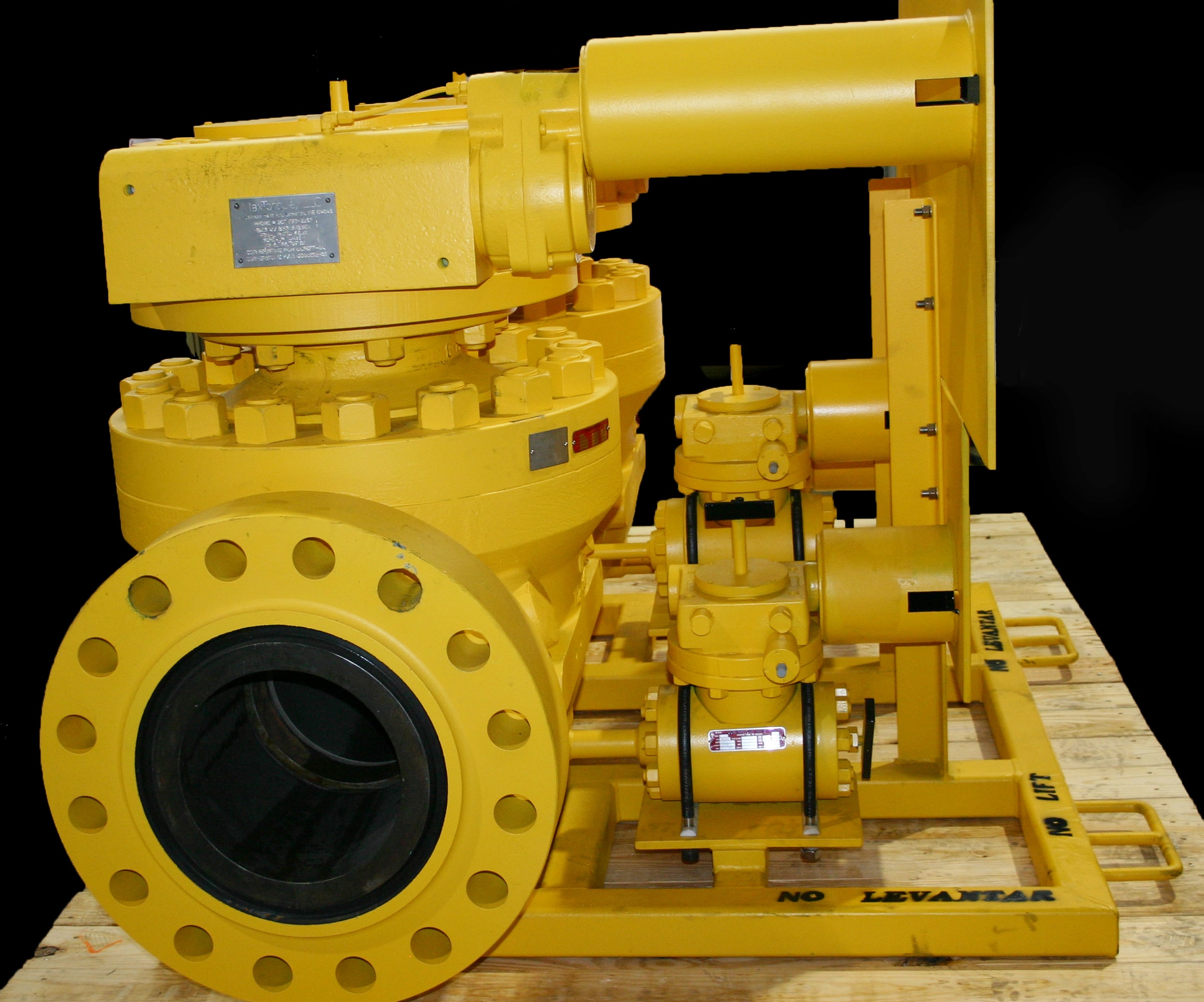 Oil and gas subsea valve application